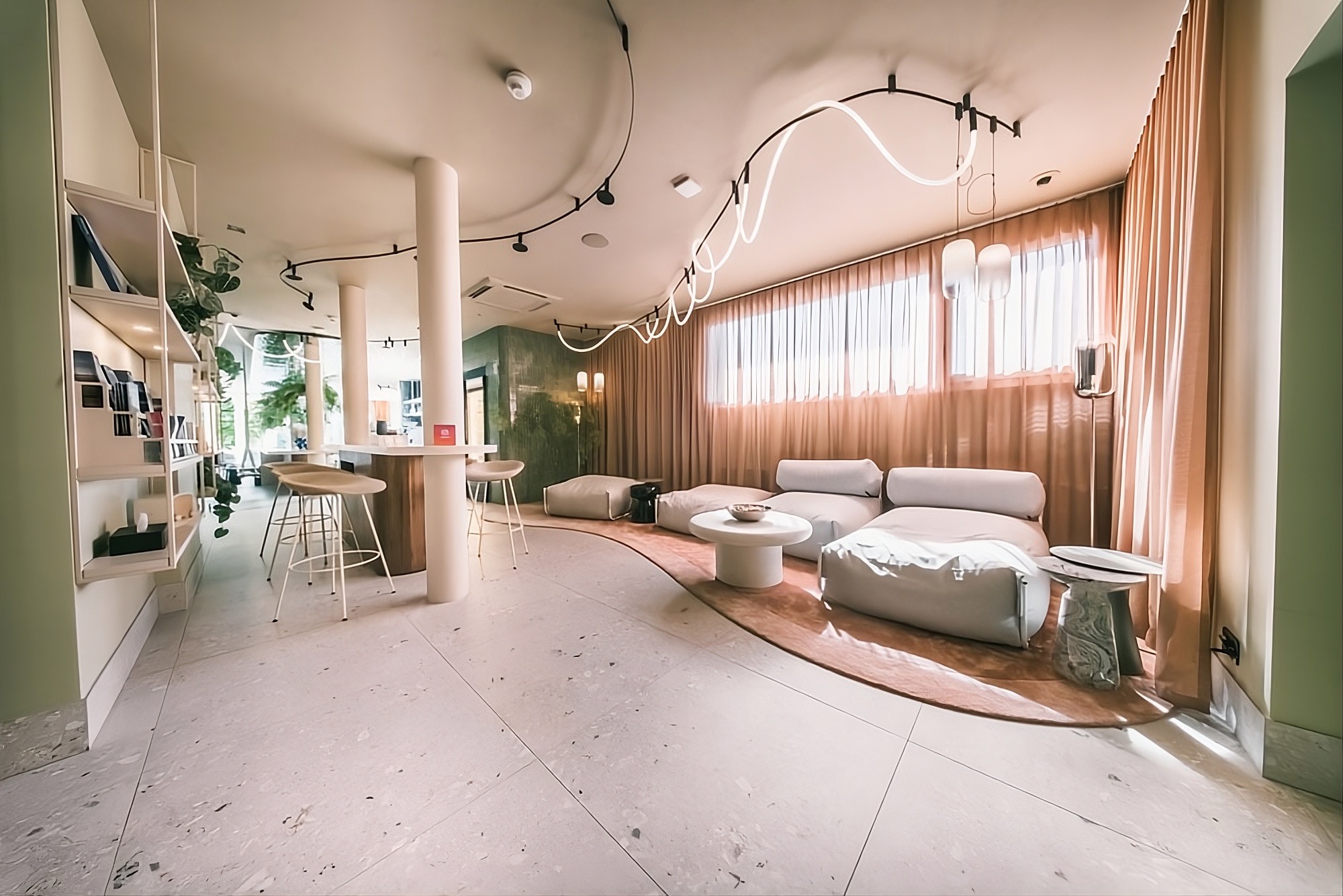 HOP Apartments Lobby Unterseen Interlaken – Modernes Design mit Bergblick