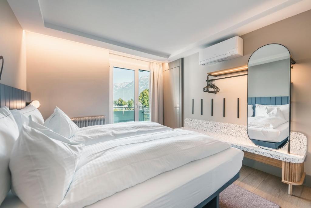 HOP Mate 360 Zweites Schlafzimmer Balkon Interlaken